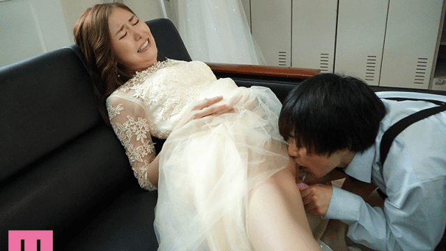 MIAA-408_Cô dâu bị hai cậu em chồng địt ngay tại đám cưới - iditeytn.sbs