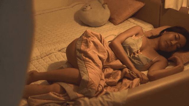 Em mình dây hoodie trắng - iditeytn.sbs