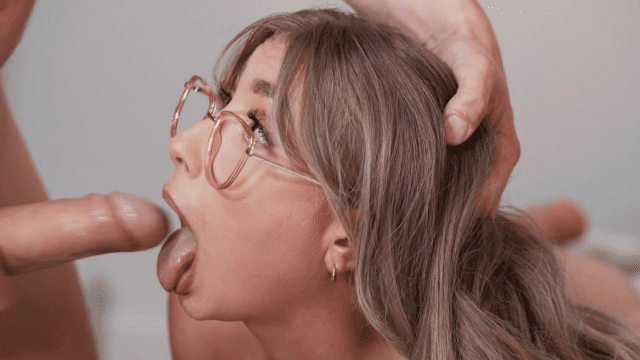 Em gái gạ chịch anh trai khi nghe thấy tiếng làm tình - iditeytn.sbs