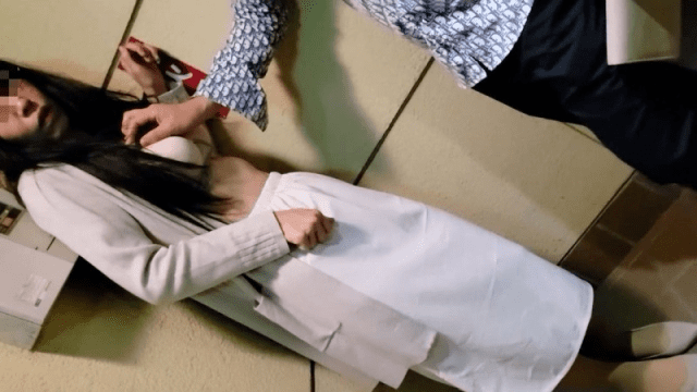 FC2_PPV_4584769 - Cô gái phải lấy thân trả nợ vì bị người tình phản bội - iditeytn.sbs