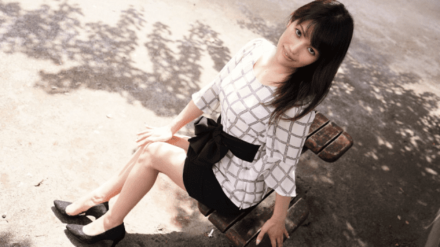 032624_001 - Em gái với thân hình đầy đặn - iditeytn.sbs