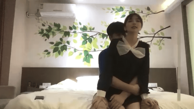 Một cô bé dễ thương với phong cách preppy - iditeytn.sbs