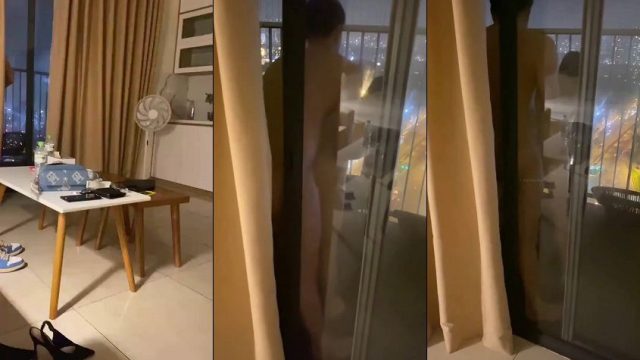 Thằng bạn đưa ghệ ra ban công chung cư chịch em nó rên cả tòa nhà nghe thấy - iditeytn.sbs